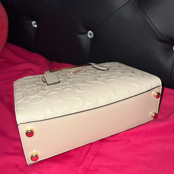 NWT Coach Outlet Nina Small Tote Bag In Signature Leather - Picture 4 of 13